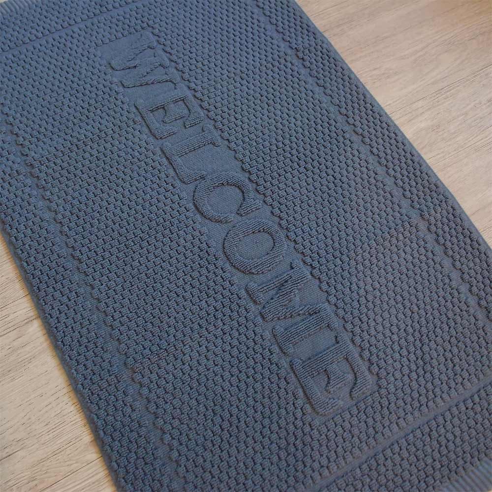 พรมเช็ดเท้า รุ่น เวลคัม สีเทา ขนาด 45x71 ซม.