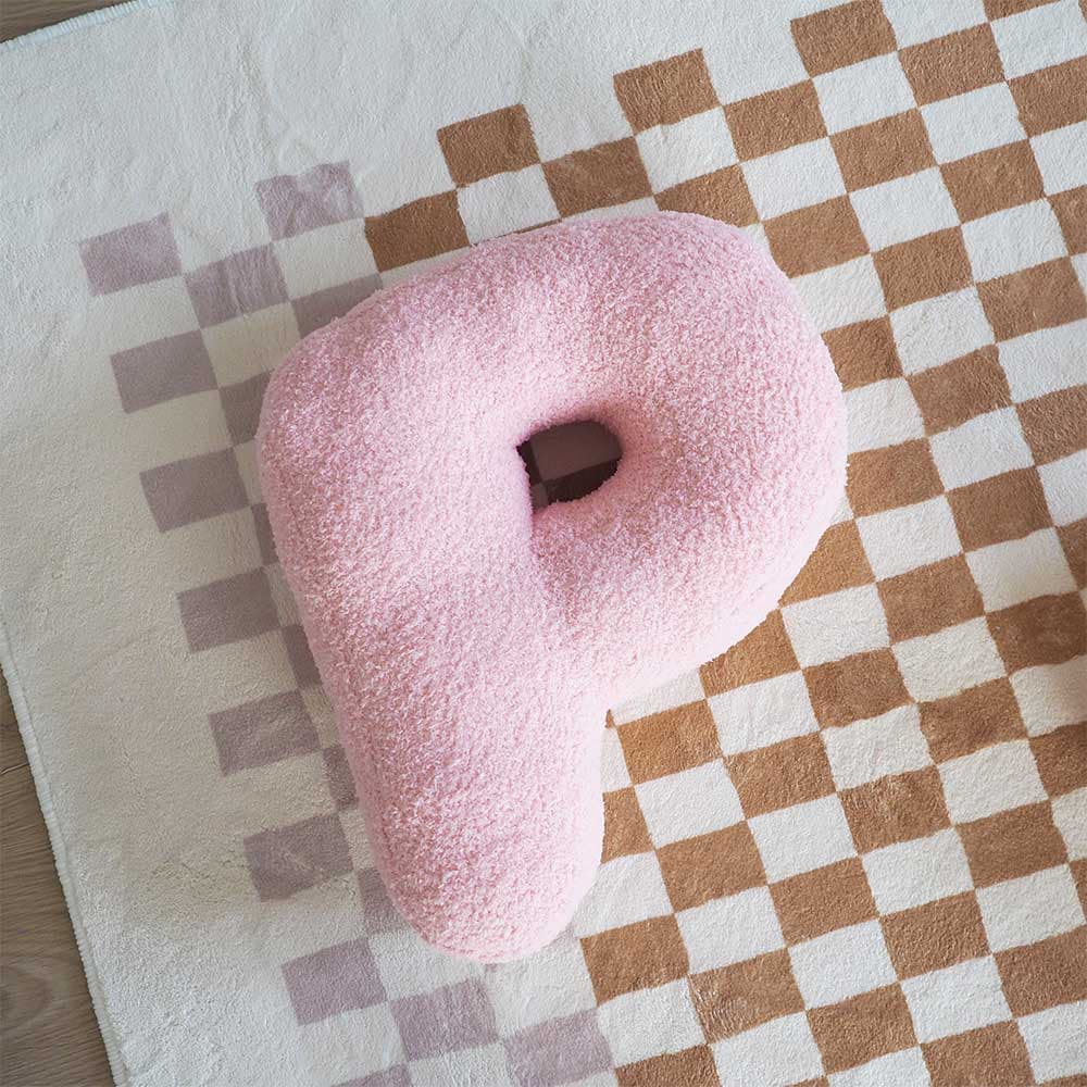 หมอนอิงตัวอักษร - P (สีชมพู)